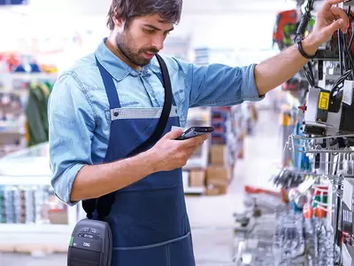 Turning Retail Strategy into Effective Store Execution Turning Retail Strategy into Effective Store Execution