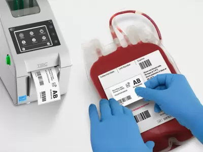 What’s the right RFID for patient wristbands and blood bag labels? UHF or HF?